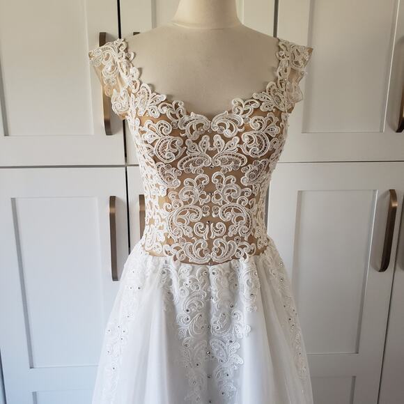 Couture Wedding Dress EU 40 A Line Tulle Lace Illusion Bodice Rhinestone Bridal - Picture 5 of 15